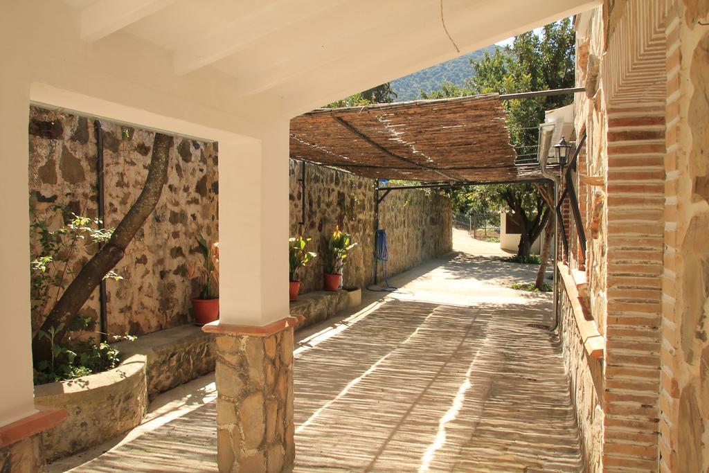 Maison d'hôtes La Fuente De El Nacimiento à Benamahoma Extérieur photo